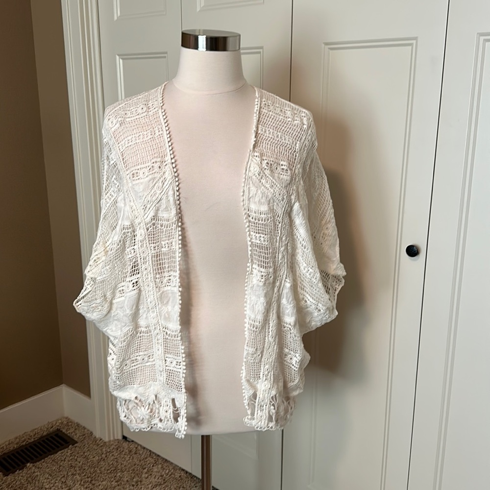 Democracy Cream Colored Drop Shoulder Lace Cardigan Size XL
